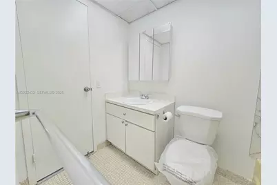 1225 NE 124th St #32B, North Miami, FL 33161 - Photo 11