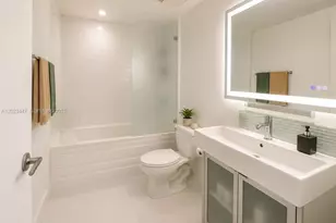 690 SW 1st Ct, Miami, FL 33130 - Photo 13