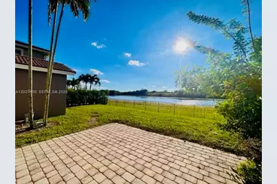 27448 SW 143rd Ct, Homestead, FL 33032 - Photo 3