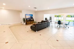 430 NE 145th St, Miami, FL 33161 - Photo 7