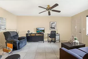 160 NE 8th Ave, Hallandale Beach, FL 33009 - Photo 7