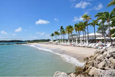 2425 Fisher Island Dr #5205, Miami Beach, FL 33109 - Photo 45