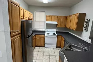 3368 Parkchester Square Blvd, Orlando, FL 32835 - Photo 7