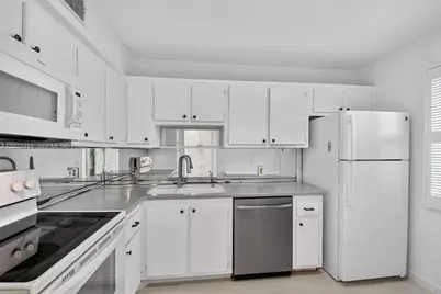 4230 Deste Ct #107, Lake Worth, FL 33467 - Photo 7