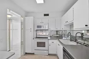 4230 Deste Ct, Lake Worth, FL 33467 - Photo 9