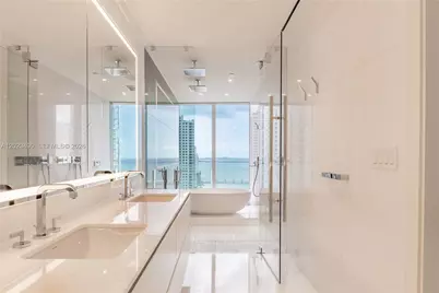 300 Biscayne Blvd Way #1704, Miami, FL 33131 - Photo 39