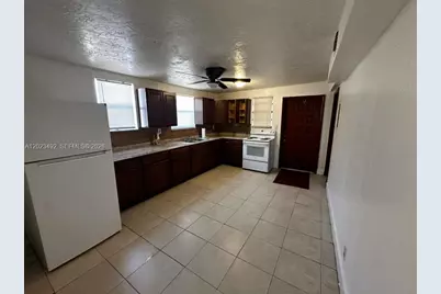 2221 NW 6th Ct, Fort Lauderdale, FL 33311 - Photo 23