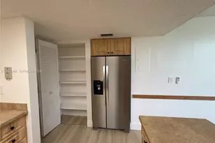 9531 Seagrape Dr, Davie, FL 33324 - Photo 5