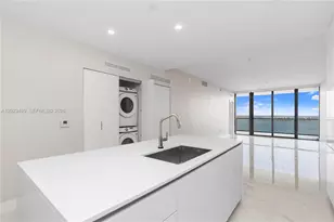 700 NE 24th St, Miami, FL 33137 - Photo 11