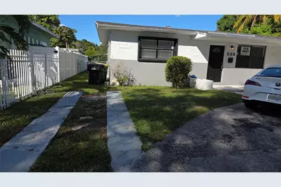 525 NE 132nd Ter, North Miami, FL 33161 - Photo 3