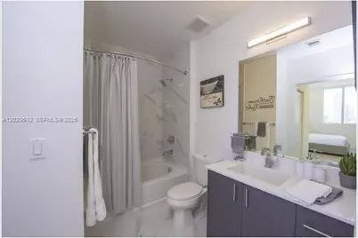 729 NW 2nd St #410, Miami, FL 33128 - Photo 7