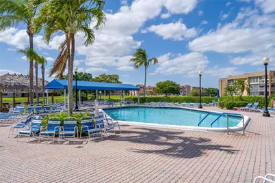 8881 Sunrise Lakes Blvd #206, Sunrise, FL 33322 - Photo 17