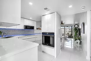 8881 Sunrise Lakes Blvd, Sunrise, FL 33322 - Photo 3