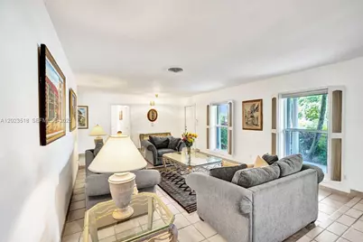 8521 SW 86th Ct, Miami, FL 33143 - Photo 5