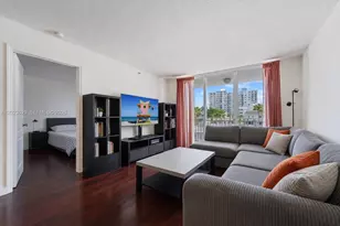 2642 Collins Ave, Miami Beach, FL 33140 - Photo 5