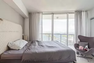 1750 N Bayshore Dr, Miami, FL 33132 - Photo 11