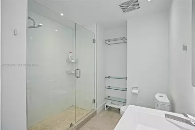 2101 Brickell Ave #3105, Miami, FL 33129 - Photo 17