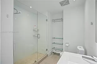 2101 Brickell Ave, Miami, FL 33129 - Photo 17