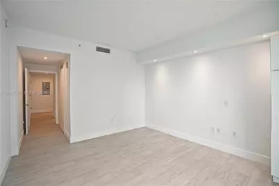 2101 Brickell Ave #3105, Miami, FL 33129 - Photo 23