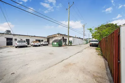 652 East 9th Street, Hialeah, FL 33010 - Photo 105
