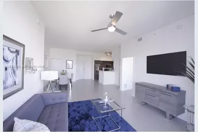 729 NW 2nd St #920, Miami, FL 33128 - Photo 3