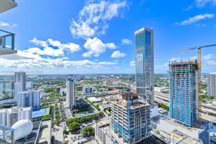 851 NE 1st Ave, Miami, FL 33132 - Photo 35