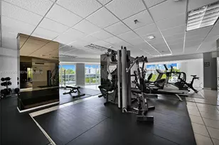 2401 Collins Ave, Miami Beach, FL 33140 - Photo 27