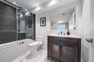 600 NE 27th St, Miami, FL 33137 - Photo 23