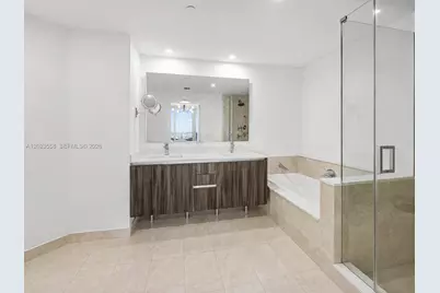 488 NE 18th St #3101, Miami, FL 33132 - Photo 17