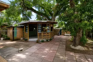 1380 NE 153rd St, North Miami Beach, FL 33162 - Photo 23