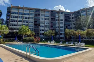 1400 St Charles Pl, Pembroke Pines, FL 33026 - Photo 21