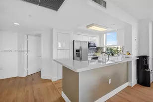 19501 W Country Club Dr, Aventura, FL 33180 - Photo 9