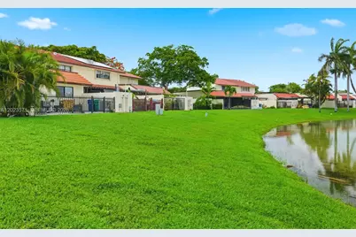 19009 NW 64th Ct, Hialeah, FL 33015 - Photo 33