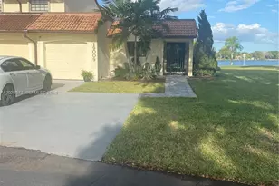 19009 NW 64th Ct, Hialeah, FL 33015 - Photo 1