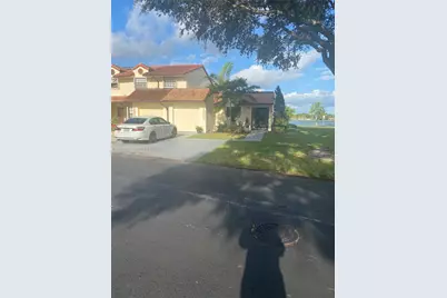 19009 NW 64th Ct, Hialeah, FL 33015 - Photo 19