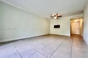5201 Geneva Way, Doral, FL 33166 - Photo 5