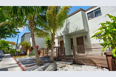1901 NW S River Dr #12B, Miami, FL 33125 - Photo 3