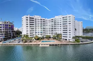 9102 W Bay Harbor Dr, Bay Harbor Islands, FL 33154 - Photo 5