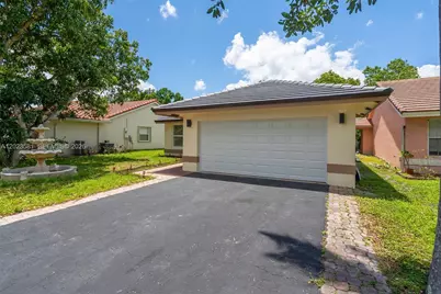 2828 NW 95th Ave, Coral Springs, FL 33065 - Photo 3
