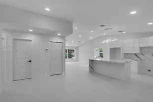 2828 NW 95th Ave, Coral Springs, FL 33065 - Photo 11
