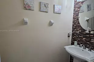 8960 W Flagler St, Miami, FL 33174 - Photo 7