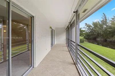 110 Lake Meryl Dr #216, West Palm Beach, FL 33411 - Photo 33