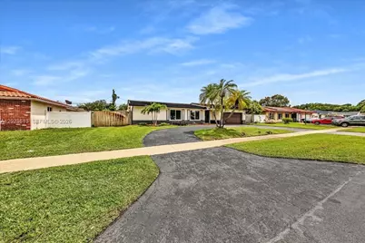 5260 SW 10th Ct, Plantation, FL 33317 - Photo 3