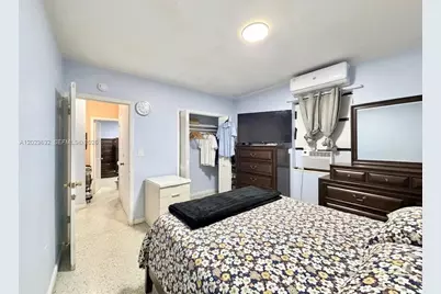 130 NW 16th Ave, Miami, FL 33125 - Photo 11