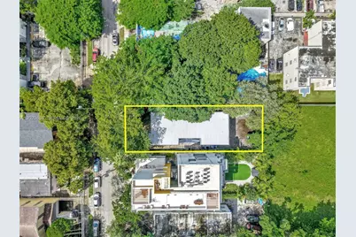 641 NW 2nd St, Miami, FL 33128 - Photo 3