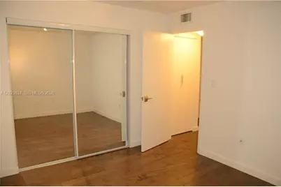[Address not provided], Miami Beach, FL 33139 - Photo 3