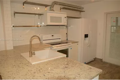 [Address not provided], Miami Beach, FL 33139 - Photo 11