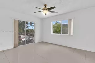 18850 NW 57th Ave, Hialeah, FL 33015 - Photo 17