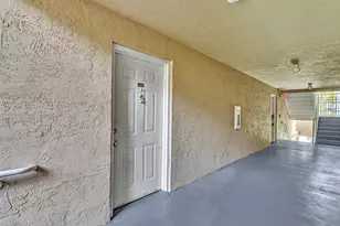 18850 NW 57th Ave, Hialeah, FL 33015 - Photo 33
