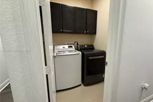 9907 NW 87th Terrace, Doral, FL 33178 - Photo 9